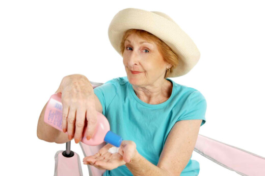 Skin Care for Seniors: Avoiding Dryness and Irritation