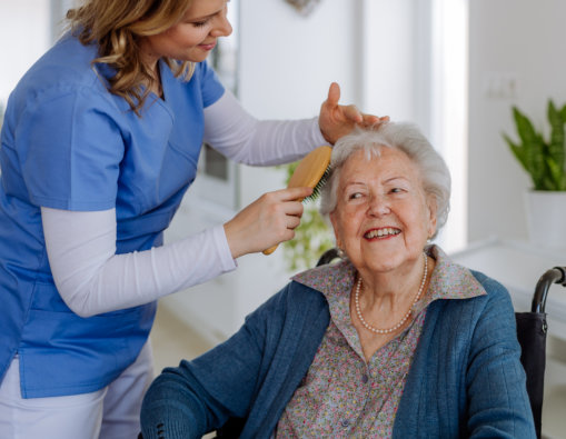 the-advantages-of-at-home-senior-care